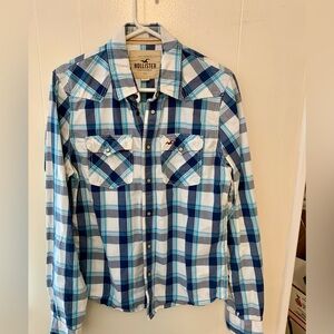 COPY - Vintage 90’s Hollister Men’s LS Blue & Black Plaid Shirt Pearl Snap Large
